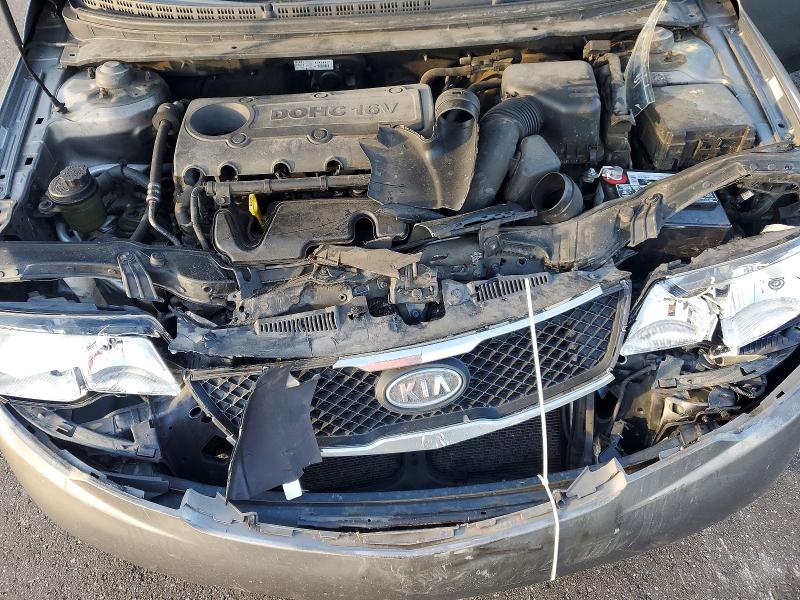 Photo 11 from auction – 2010 KIA FORTE with VIN KNAFU4A28A5850255