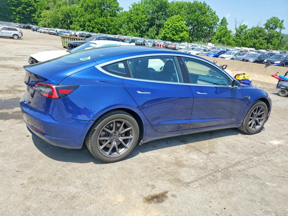 Photo 3 from auction – 2018 TESLA MODEL 3 with VIN 5YJ3E1EA2JF077994