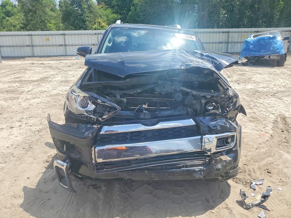 Photo 5 from auction – 2018 TOYOTA 4RUNNER with VIN JTEZU5JR8J5179863