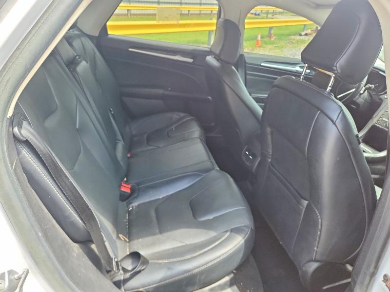 Photo 11 from auction – 2020 FORD FUSION with VIN 3FA6P0D91LR151941