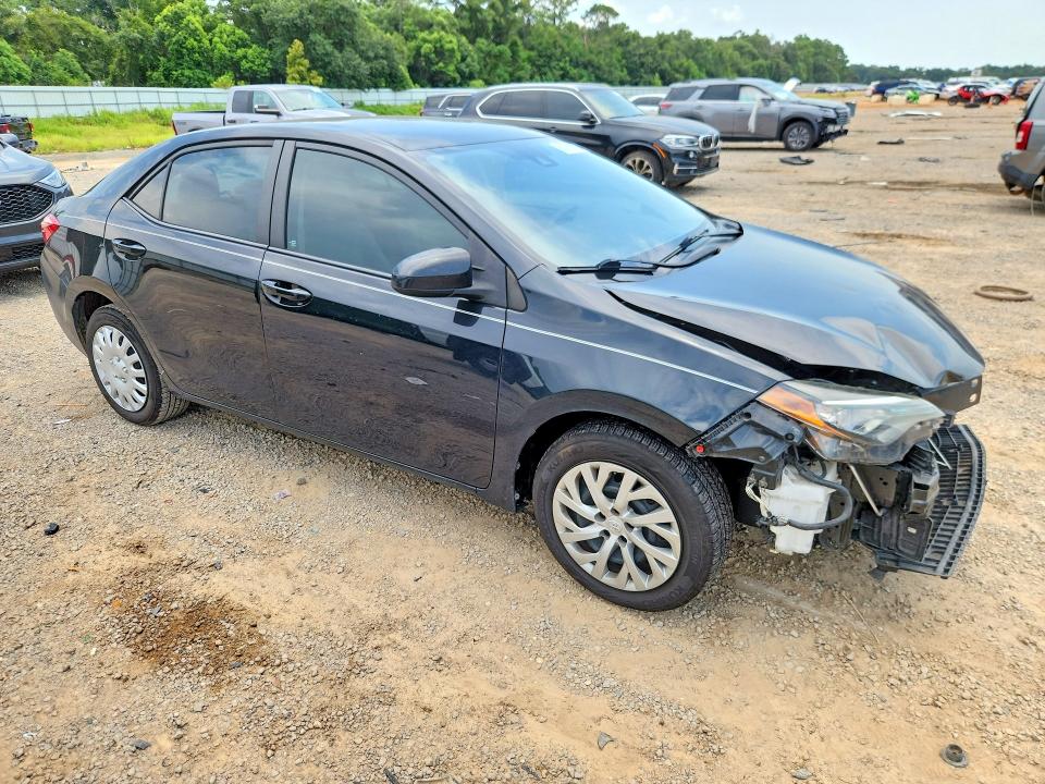 Photo 4 from auction – 2017 TOYOTA COROLLA with VIN 2T1BURHE4HC830211