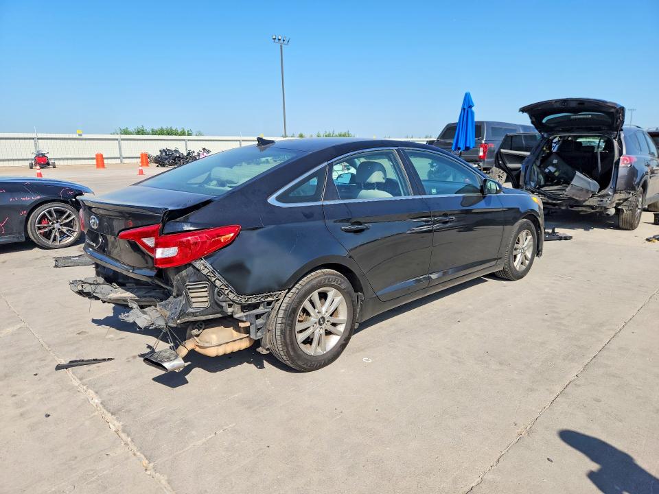 Снимка 3 от търг – 2017 HYUNDAI SONATA с VIN 5NPE24AF6HH469327