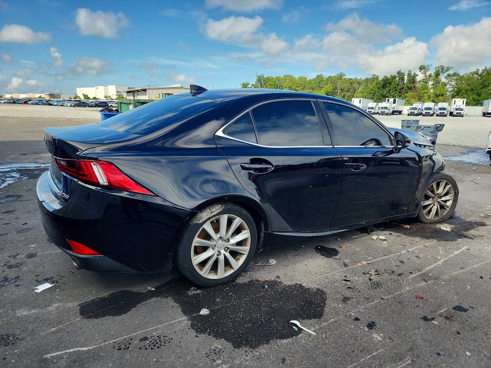 Photo 3 from auction – 2014 LEXUS IS with VIN JTHBF1D29E5018708
