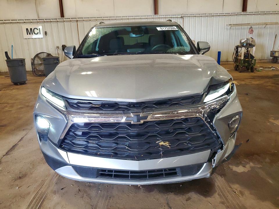 Photo 5 from auction – 2023 CHEVROLET BLAZER with VIN 3GNKBHR45PS212037