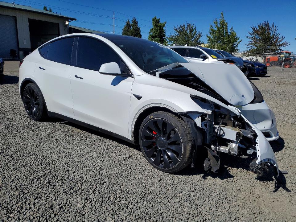 Photo 4 from auction – 2022 TESLA MODEL Y with VIN 7SAYGDEF2NF446701