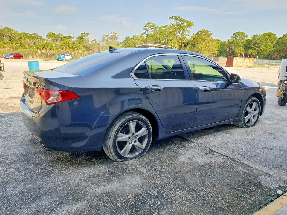 Photo 3 from auction – 2011 ACURA TSX with VIN JH4CU2F66BC008483