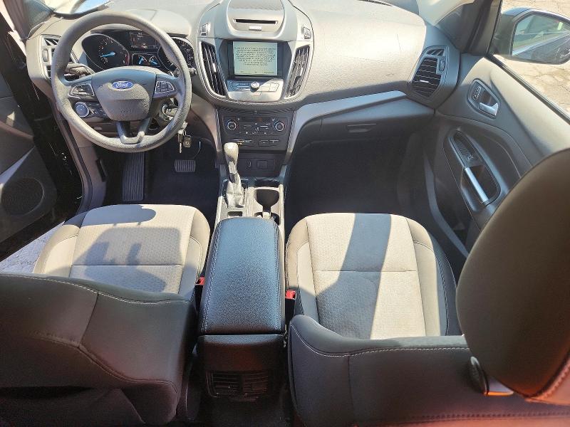 Photo 8 from auction – 2017 FORD ESCAPE with VIN 1FMCU0GD0HUB41743
