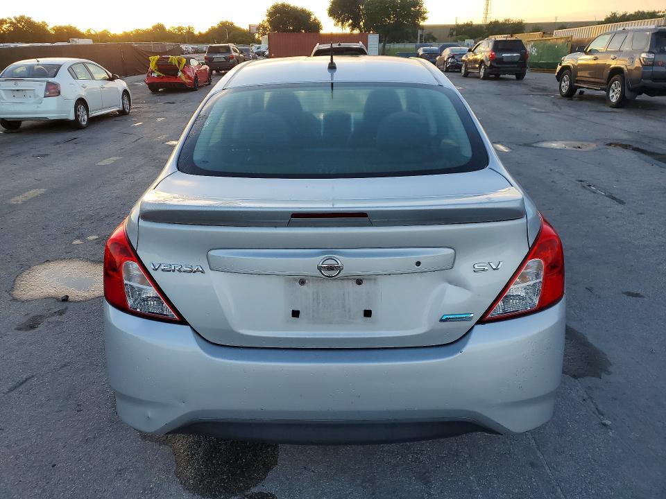 Photo 6 from auction – 2015 NISSAN VERSA with VIN 3N1CN7APXFL958855
