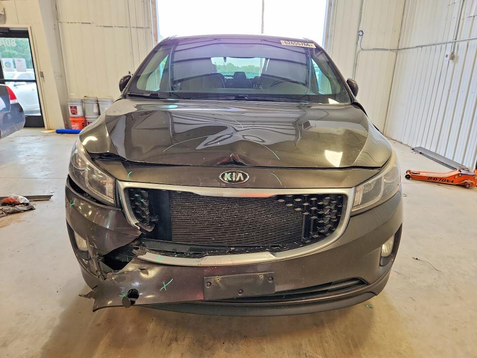 Photo 5 from auction – 2015 KIA SEDONA with VIN KNDMC5C19F6033076