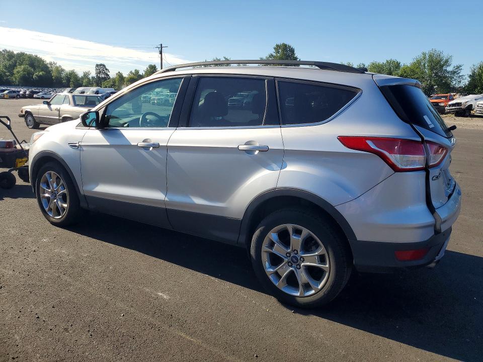 Photo 2 from auction – 2015 FORD ESCAPE with VIN 1FMCU9G99FUA52931