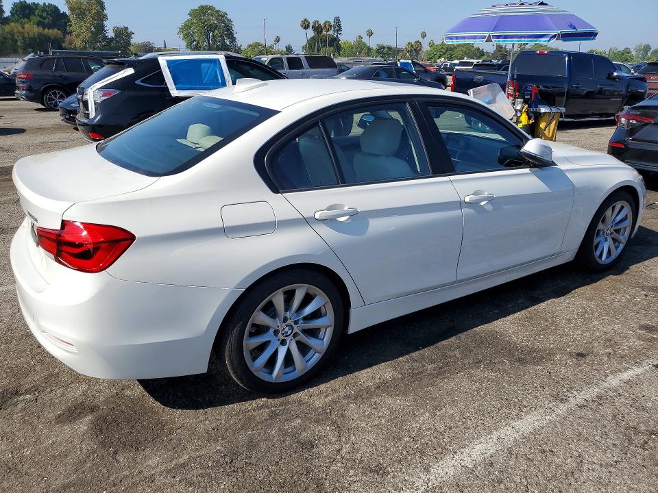 Снимка 3 от търг – 2018 BMW 320 с VIN WBA8A9C58JAH12067