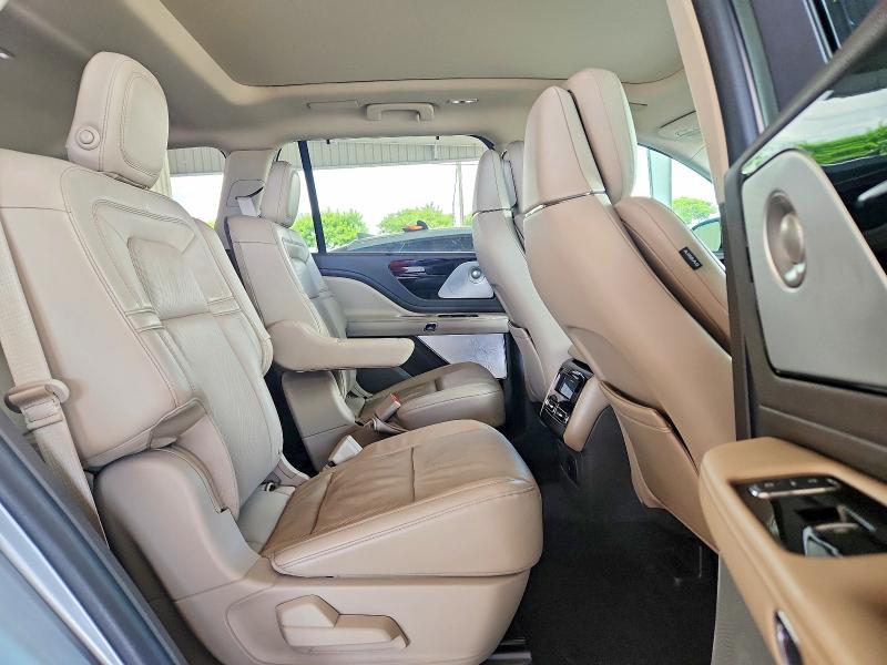Photo 11 from auction – 2020 LINCOLN AVIATOR with VIN 5LM5J7WCXLGL23845