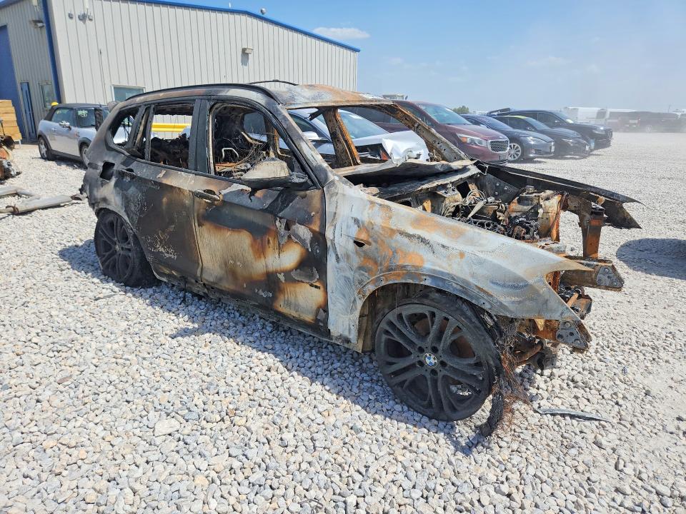 Photo 4 from auction – 2017 BMW X3 with VIN 5UXWX9C32H0W74760