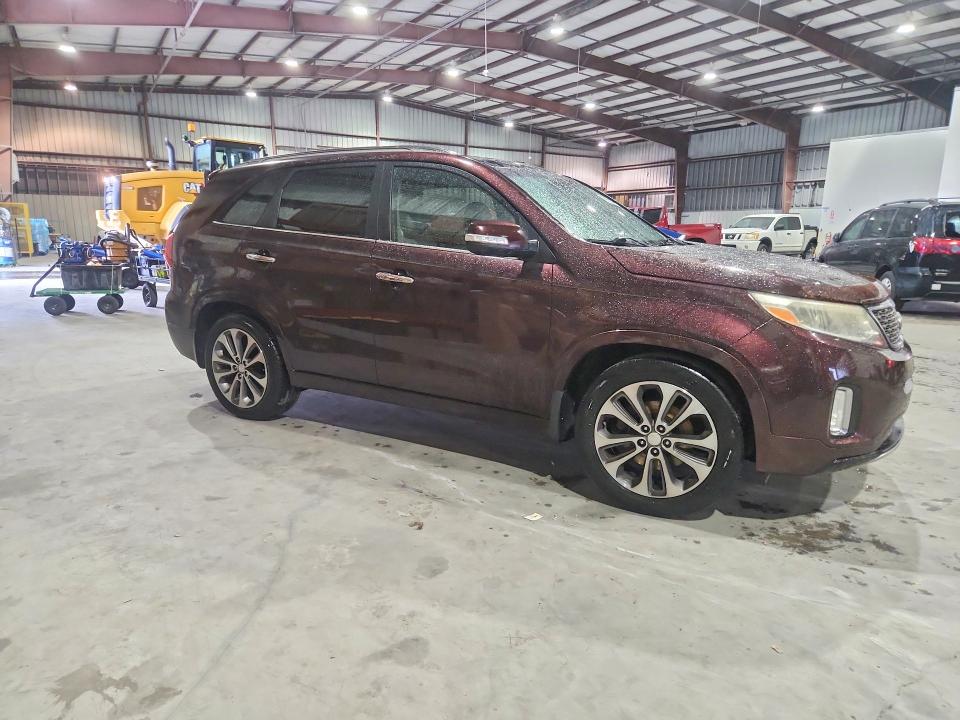 Photo 4 from auction – 2014 KIA SORENTO with VIN 5XYKW4A77EG480212