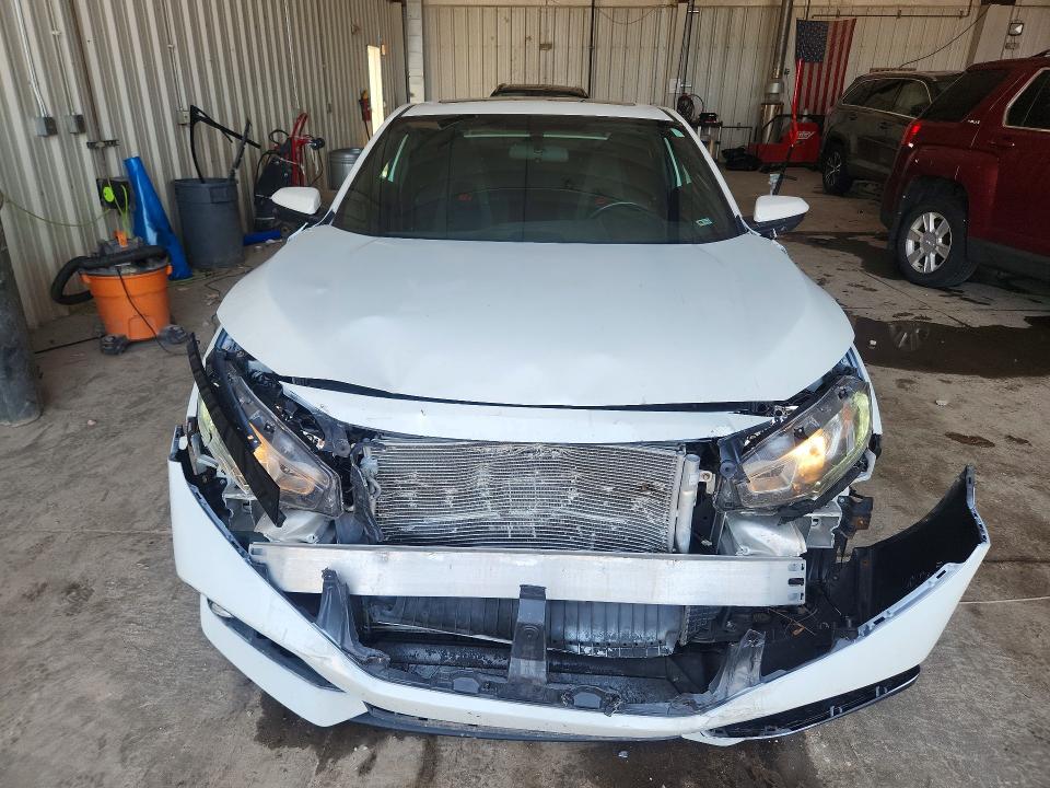 Photo 5 from auction – 2018 HONDA CIVIC with VIN 2HGFC3A58JH752508