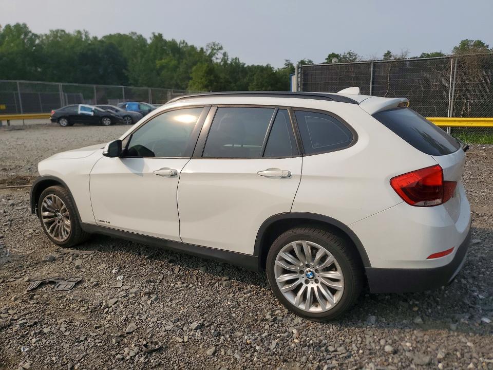 Photo 2 from auction – 2015 BMW X1 with VIN WBAVM1C57FVZ94274