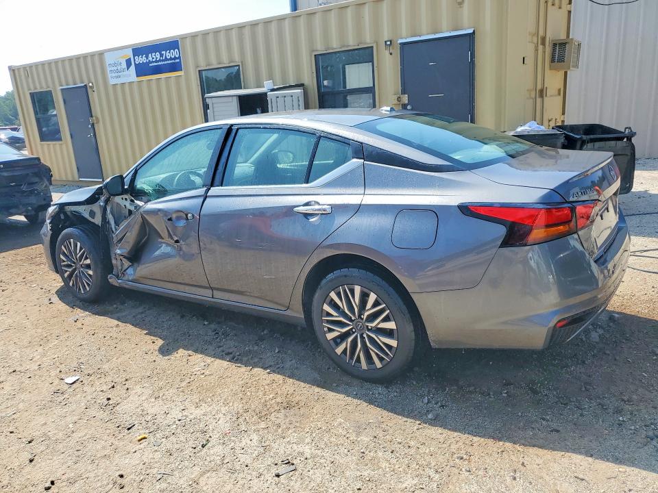 Photo 2 from auction – 2025 NISSAN ALTIMA with VIN 1N4BL4DW4SN324909