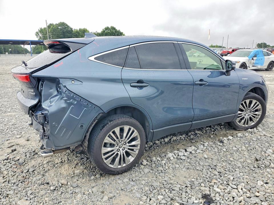 Photo 3 from auction – 2021 TOYOTA VENZA with VIN JTEAAAAH5MJ056068