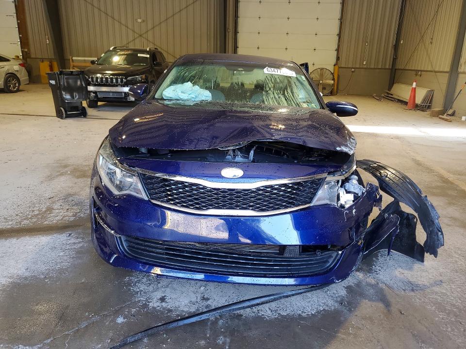 Photo 5 from auction – 2018 KIA OPTIMA with VIN 5XXGT4L33JG224351