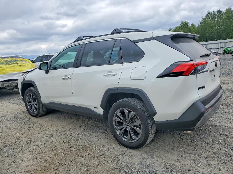 Photo 2 from auction – 2022 TOYOTA RAV4 with VIN 4T3D6RFV5NU065405