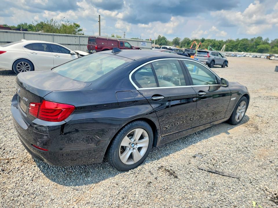 Photo 3 from auction – 2013 BMW 528 with VIN WBAXH5C53DD108751