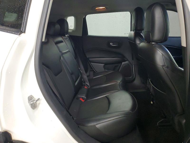 Снимка 11 от търг – 2019 JEEP COMPASS с VIN 3C4NJDBB4KT772418