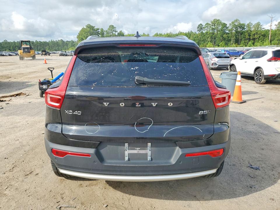 Photo 6 from auction – 2025 VOLVO XC40 with VIN YV4L12UE2S2486066