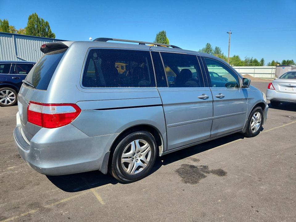 Photo 3 from auction – 2006 HONDA ODYSSEY with VIN 5FNRL38496B076995
