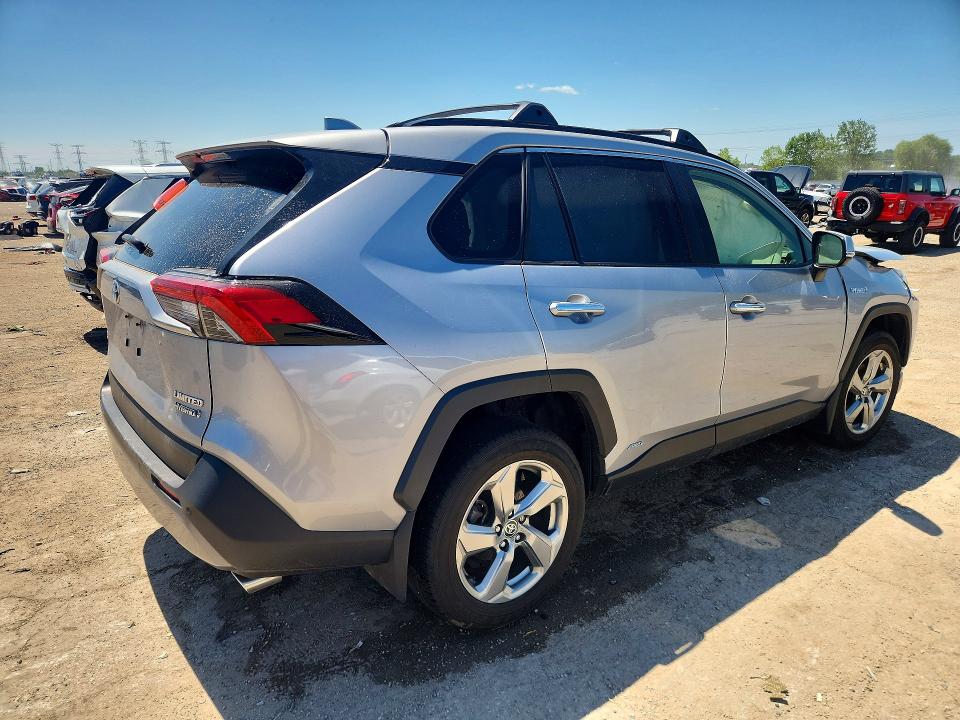 Photo 3 from auction – 2021 TOYOTA RAV4 with VIN JTMD6RFVXMD043640