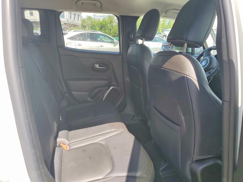 Photo 11 from auction – 2018 JEEP RENEGADE with VIN ZACCJBDB1JPH06441