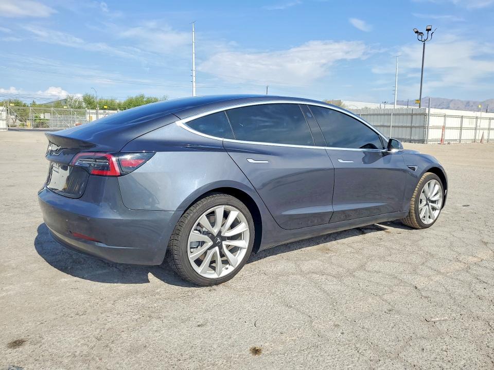Photo 3 from auction – 2018 TESLA MODEL 3 with VIN 5YJ3E1EA1JF059521