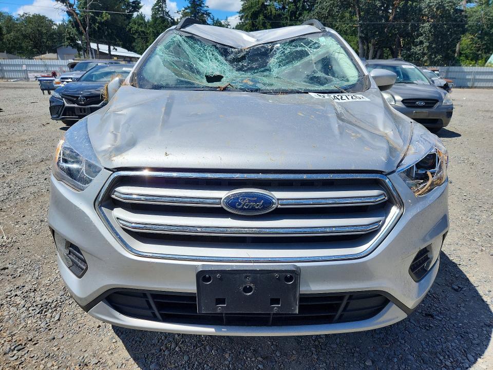 Photo 5 from auction – 2018 FORD ESCAPE with VIN 1FMCU9HD7JUC89459