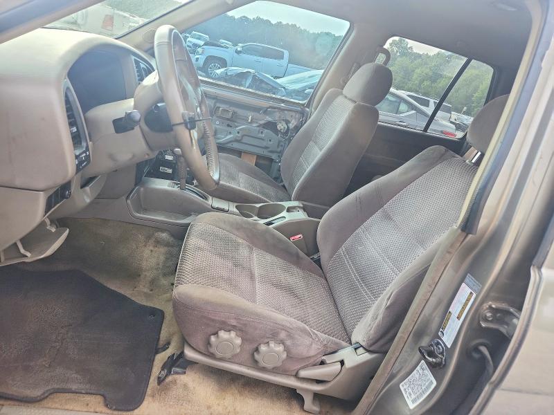 Photo 7 from auction – 2004 NISSAN PATHFINDER with VIN JN8DR09X34W803707