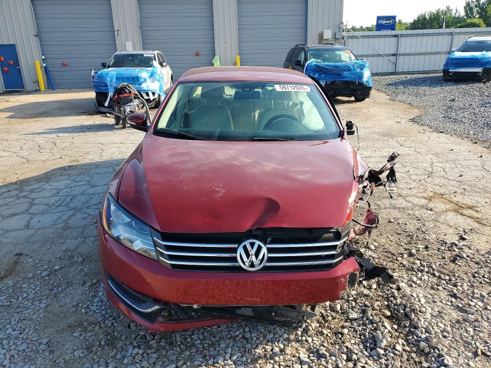 Photo 5 from auction – 2015 VOLKSWAGEN PASSAT with VIN 1VWAS7A33FC056020