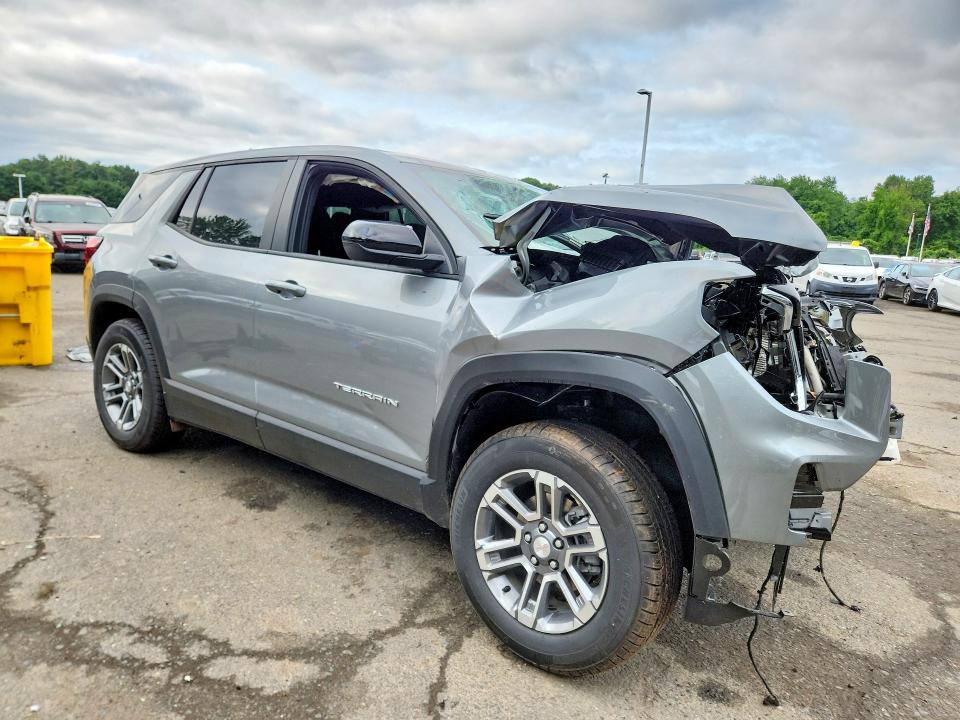 Photo 4 from auction – 2026 GMC TERRAIN with VIN 3GKALUEG9TL454736
