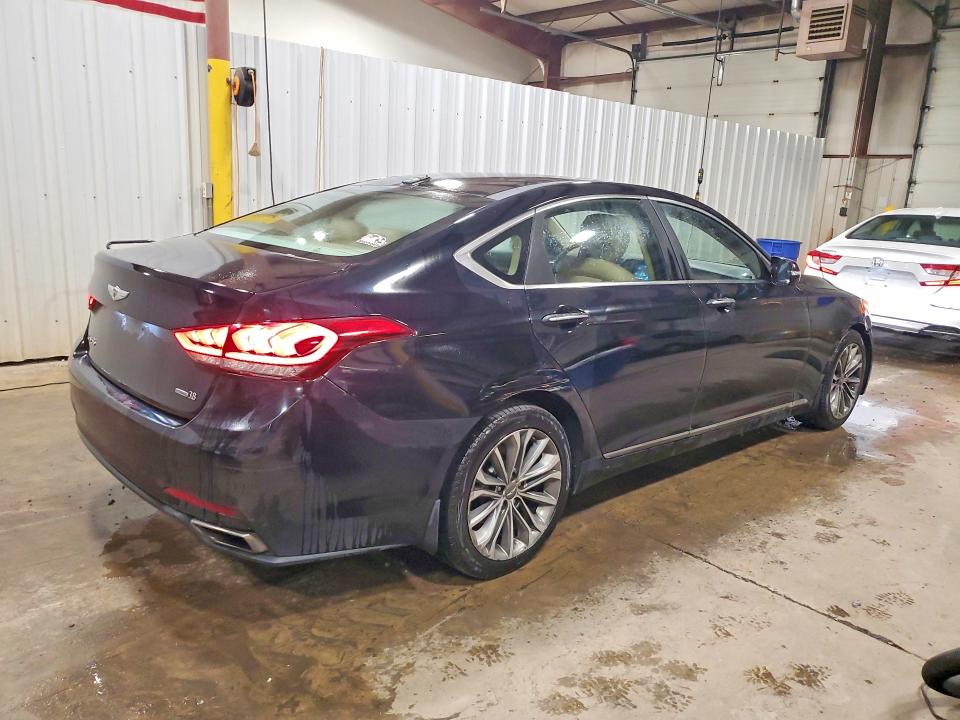 Photo 3 from auction – 2015 HYUNDAI GENESIS with VIN KMHGN4JE4FU088100