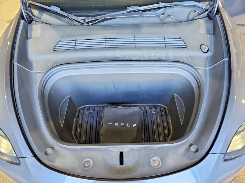 Photo 12 from auction – 2022 TESLA MODEL Y with VIN 7SAYGDEE0NF386103