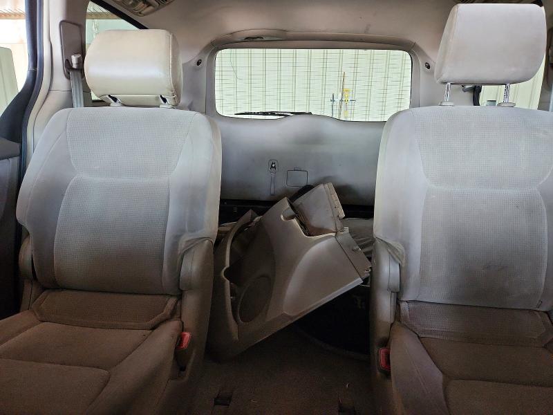 Photo 10 from auction – 2004 TOYOTA SIENNA with VIN 5TDZA23C14S165094