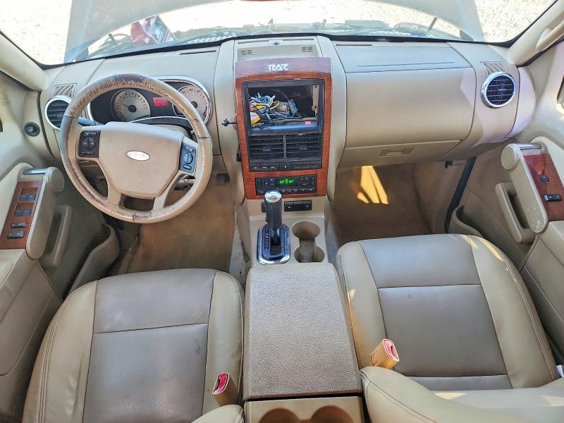 Photo 8 from auction – 2007 FORD EXPLORER with VIN 1FMEU64E57UA72958