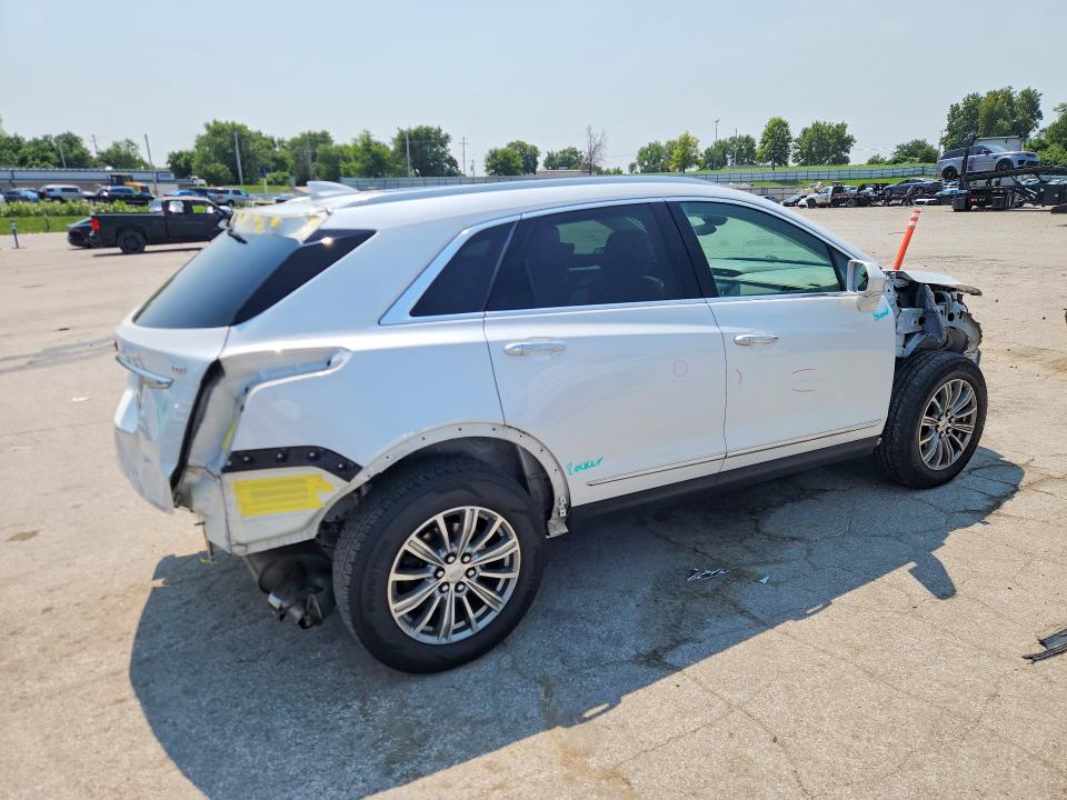 Photo 3 from auction – 2019 CADILLAC XT5 with VIN 1GYKNCRS5KZ164837