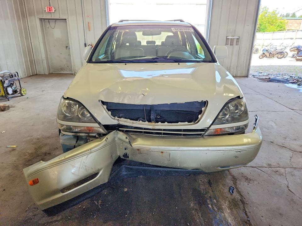 Photo 5 from auction – 2000 LEXUS RX with VIN JT6HF10U0Y0099254