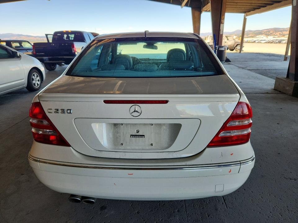 Photo 6 from auction – 2007 MERCEDES-BENZ C with VIN WDBRF52H67F905208