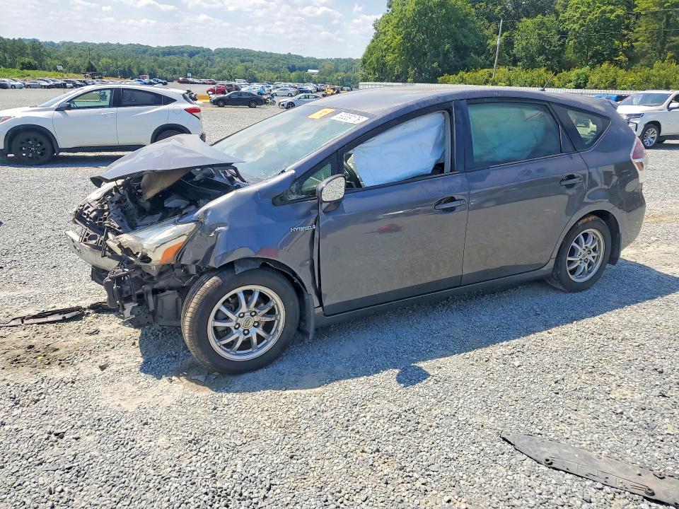 TOYOTA PRIUS V 2015 with VIN JTDZN3EU0FJ022556 - Photo from auction