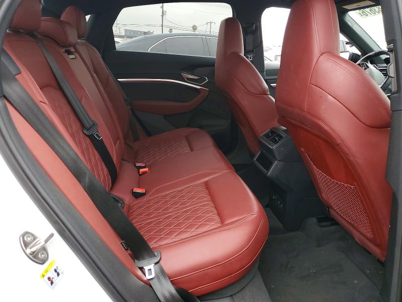 Photo 11 from auction – 2024 AUDI SQ8 E-TRON with VIN WA1BCBGE3RB045510
