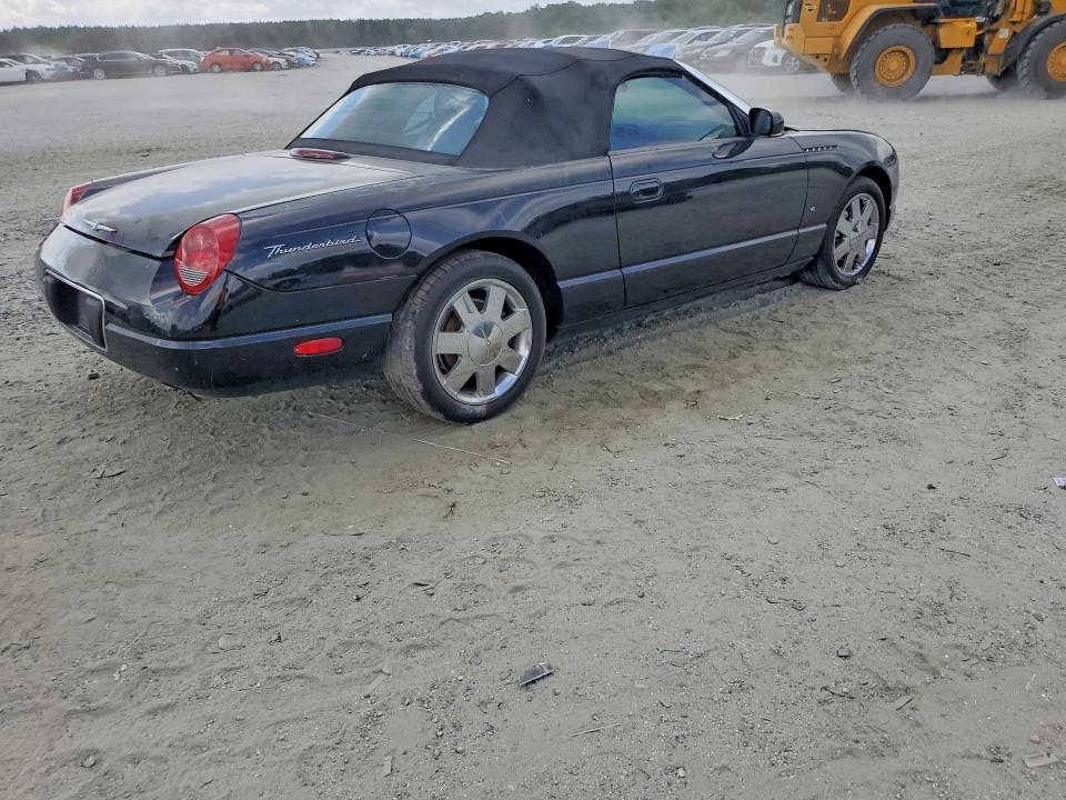 Photo 3 from auction – 2003 FORD THUNDERBIRD with VIN 1FAHP60A93Y104685