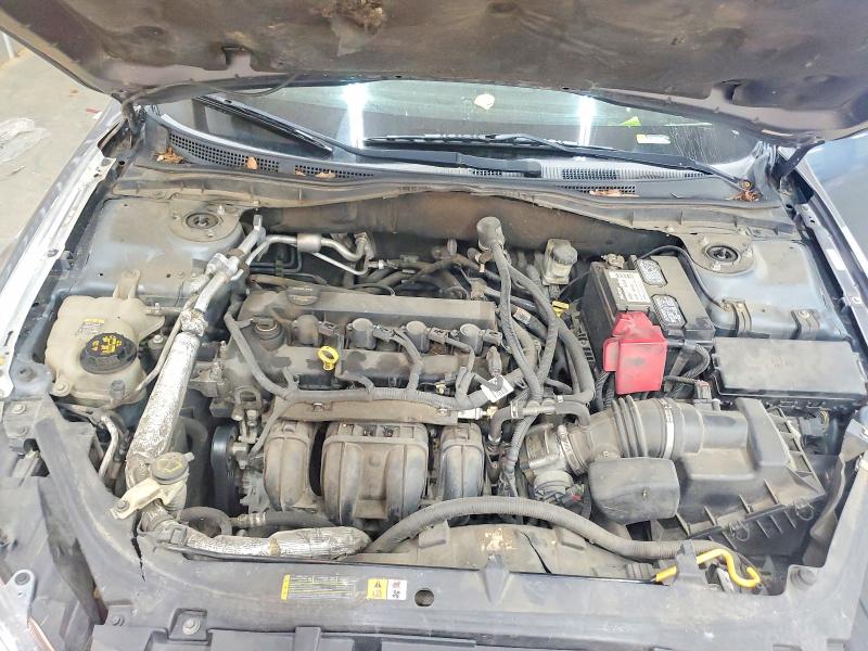 Photo 11 from auction – 2011 FORD FUSION with VIN 3FAHP0HA0BR230321