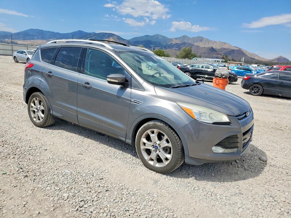 Photo 4 from auction – 2014 FORD ESCAPE with VIN 1FMCU9J91EUE45457