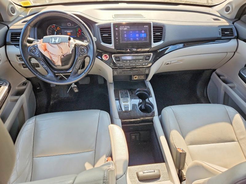 Photo 8 from auction – 2016 HONDA PILOT with VIN 5FNYF6H90GB070164