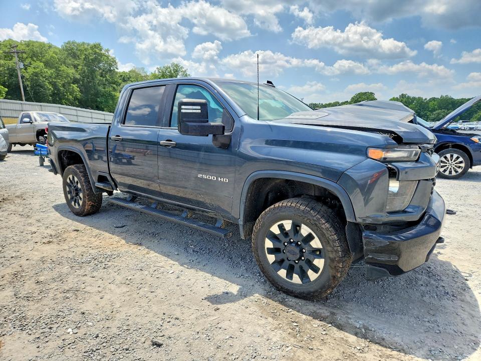 Photo 4 from auction – 2020 CHEVROLET SILVERADO with VIN 1GC4YME76LF274232