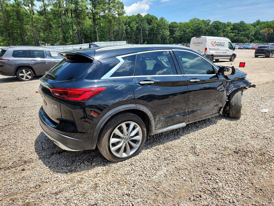 Photo 3 from auction – 2019 INFINITI QX50 with VIN 3PCAJ5M14KF137397